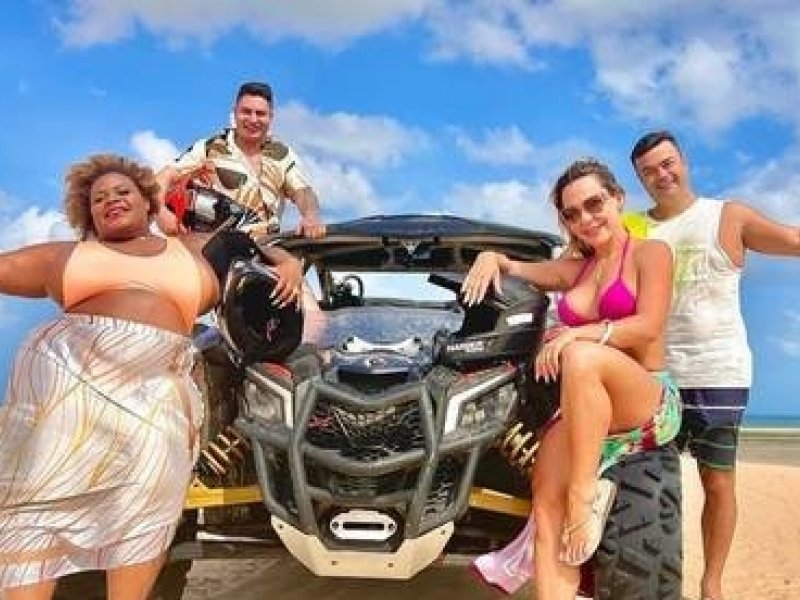 Imagem de Jojo Todynho e marido levam casal para lua de mel no Ceará