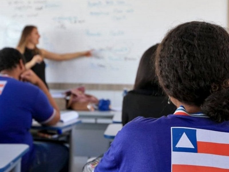 Imagem de Aulas da rede estadual começam nesta segunda (7) com aulas 100% presenciais na Bahia