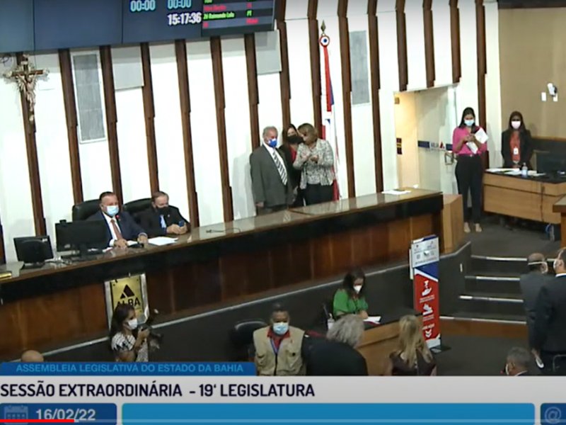 Imagem de Sem apoio de governistas, votação de privatização da Embasa é adiada