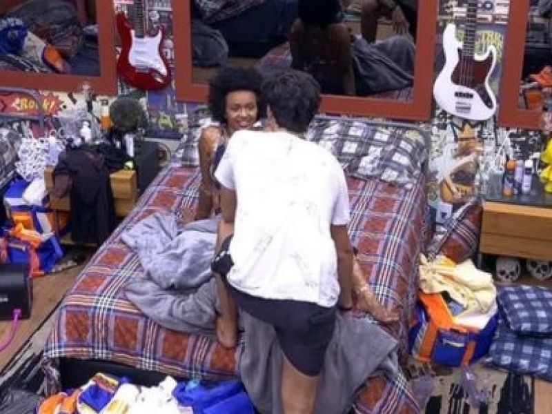 Imagem de Natália questiona Eli sobre relação: “Por que não me beija além dos dias de festa?”