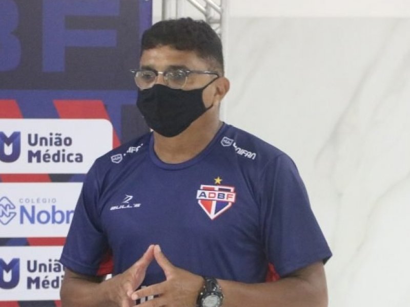 Imagem de Partida entre Bahia de Feira e Vitória será marcada pelo retorno do técnico Flávio Araújo