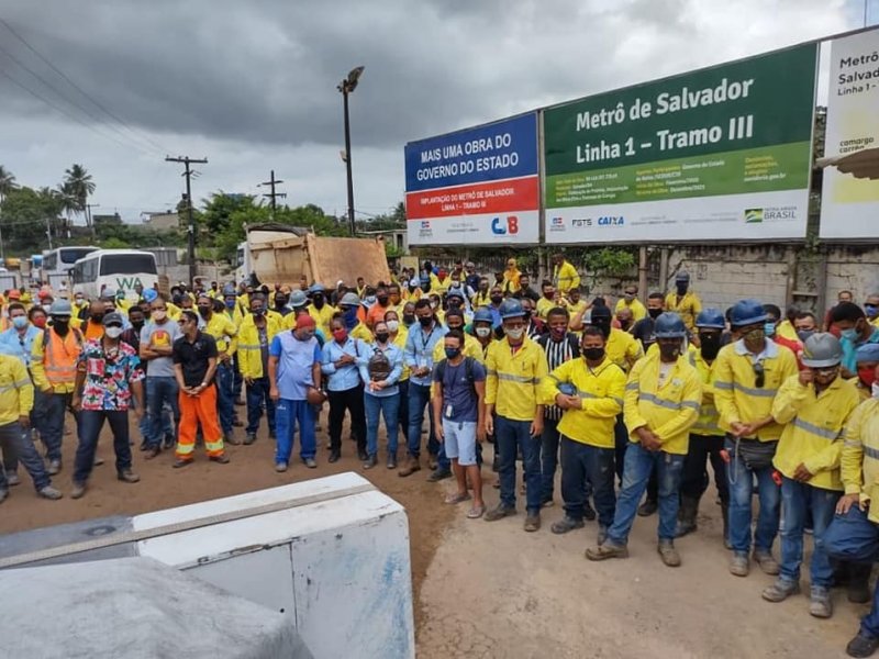 Imagem de  Trabalhadores da construção pesada lançam campanha de reajuste nas obras do metrô