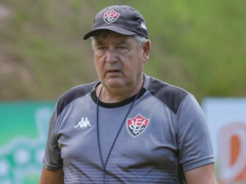 Imagem de Após demissão de Dado Cavalcanti, Vitória anuncia retorno de Geninho