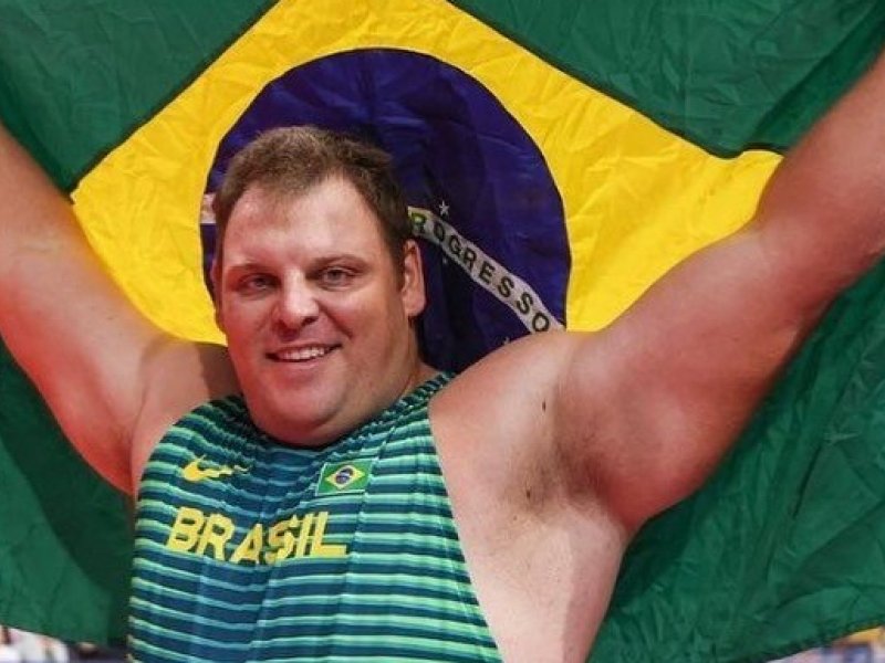 Imagem de Darlan Romani conquista ouro no mundial indoor no arremesso de peso