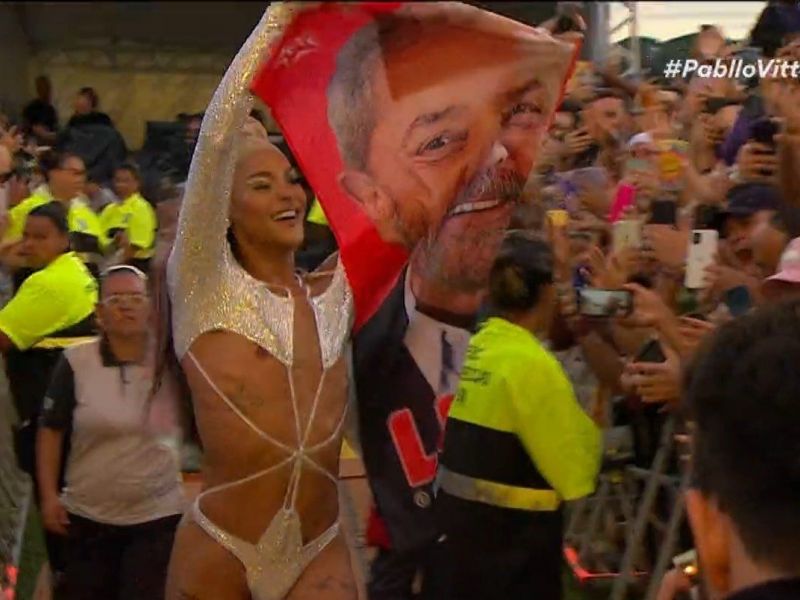 Imagem de Yukê? Bolsonaro decide processar Pabllo Vittar; saiba motivo