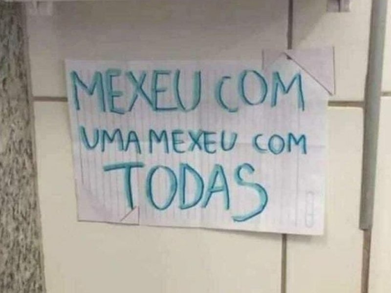 Imagem de Alunas do Sesi protestam contra assédio sexual dentro da escola; veja vídeo e fotos