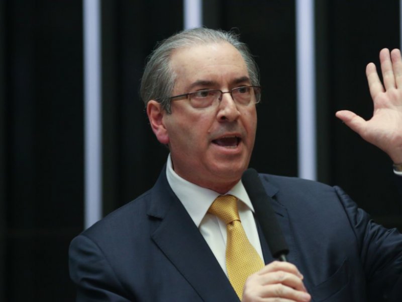 Imagem de Eduardo Cunha se filia a partido de Roberto Jefferson e avisa que quer ser deputado