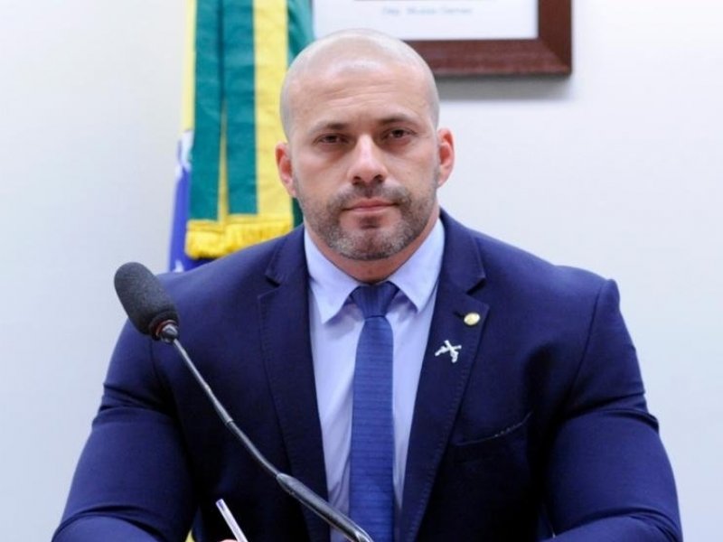 Imagem de STF condena deputado Daniel Silveira a 8 anos e 9 meses de prisão