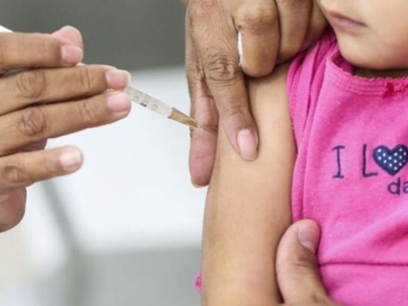 Imagem de Saúde alerta para baixa adesão à vacinação contra gripe e sarampo
