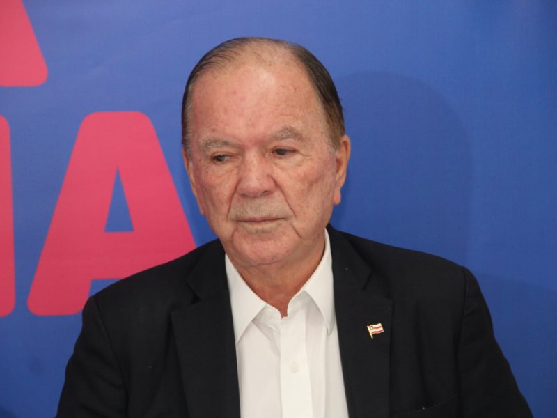 Imagem de “Aguentar o ritmo do bonitão aqui, não é fácil”, diz Leão ao anunciar saída da chapa de Neto