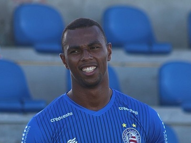 Zagueiro do Bahia, Luiz Otávio passa por avaliação médica após dores na ...