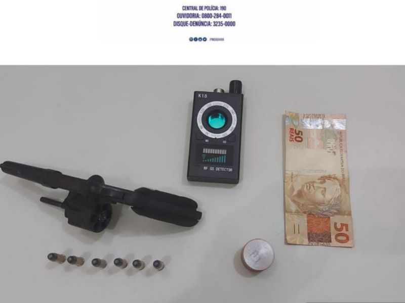 Imagem de Dupla armada próxima a bar é capturada em Lauro de Freitas