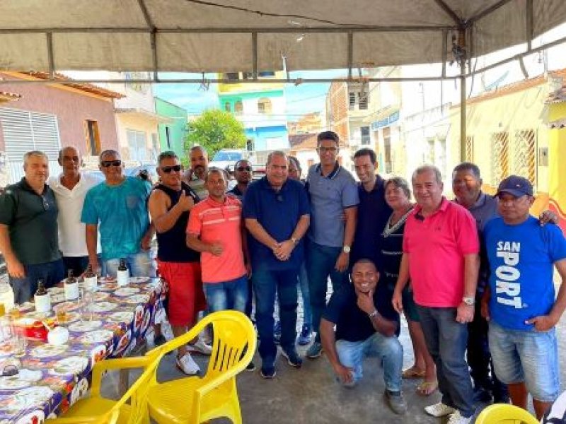 Imagem de Sandro Regis e Leo Prates visitam município de Itororó
