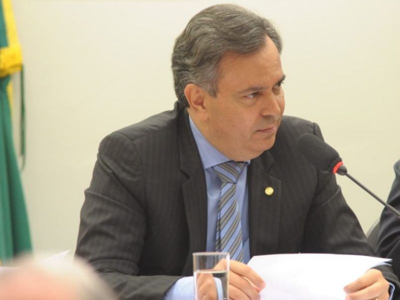 Imagem de Titular da CCJ, Félix Mendonça é contra PEC da cobrança de mensalidades em universidade pública