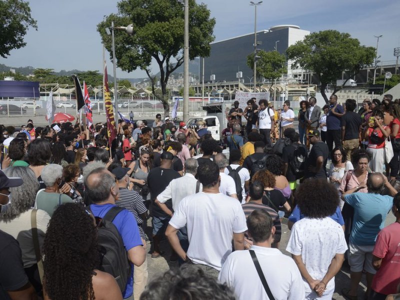 Imagem de No Rio de Janeiro, manifestantes pedem justiça para homem morto em Sergipe