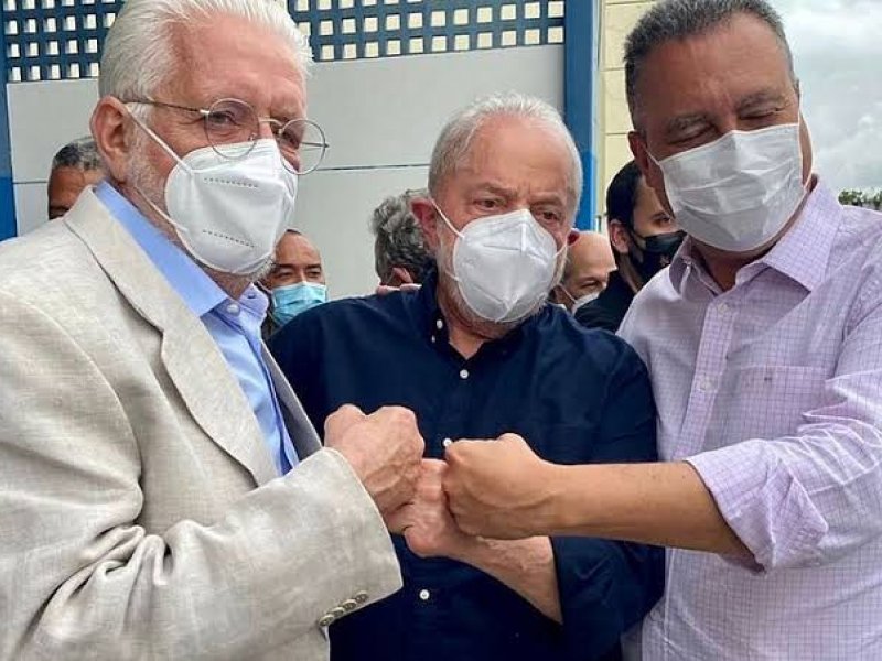 Imagem de Lula cogita participar do desfile 2 de Julho, afirma Wagner