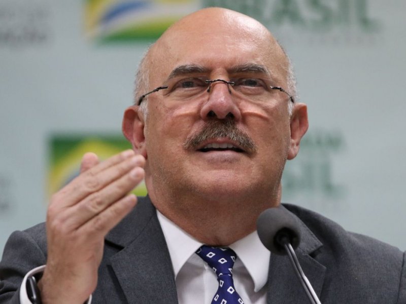 Imagem de Ex-ministro da Educação será transferido para Brasília