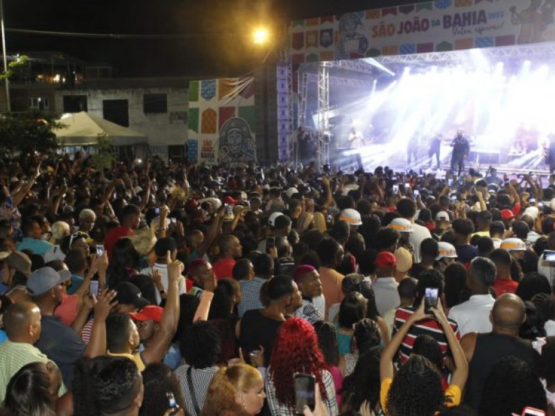 Imagem de São João: Festa em Paripe leva diversão e renda extra para moradores do Subúrbio