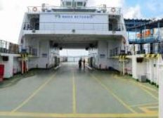 Imagem de Ferry apresenta problemas e deixa passageiros assustados