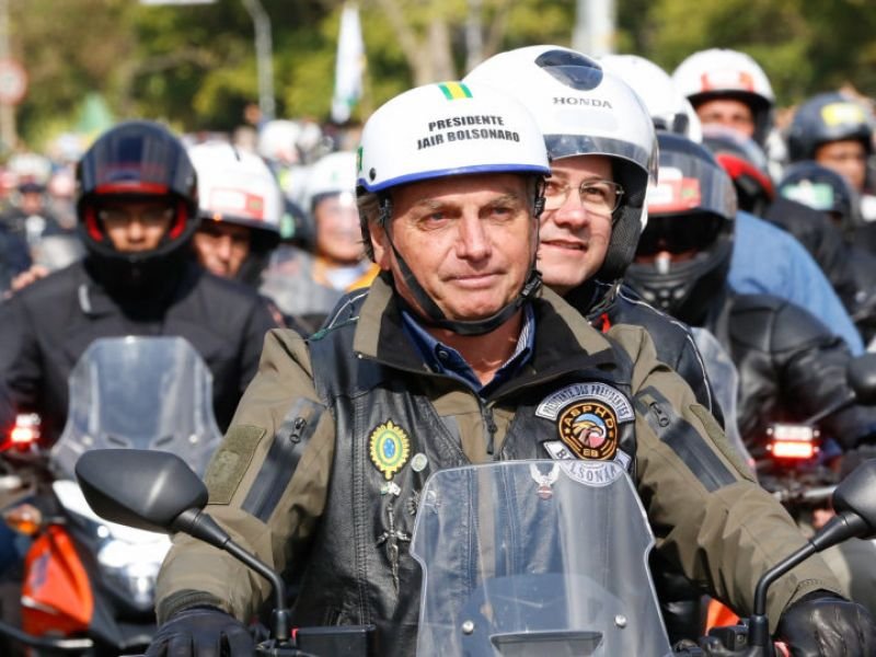 Imagem de Pelo segundo ano consecutivo, Bolsonaro realiza motociata em Salvador no 2 de julho