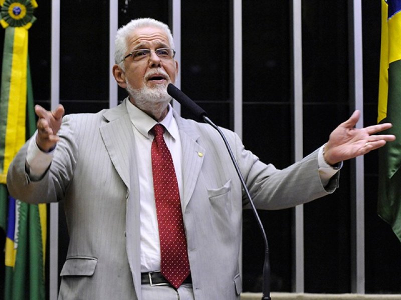 Imagem de Solla rebate ministro de Minas e Energia sobre privatização da Petrobras