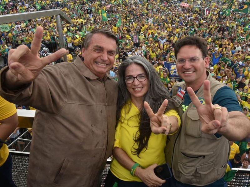 Imagem de ‘O baiano já escolheu de que lado irá ficar’, diz Dra. Raissa Soares em motociata com Bolsonaro