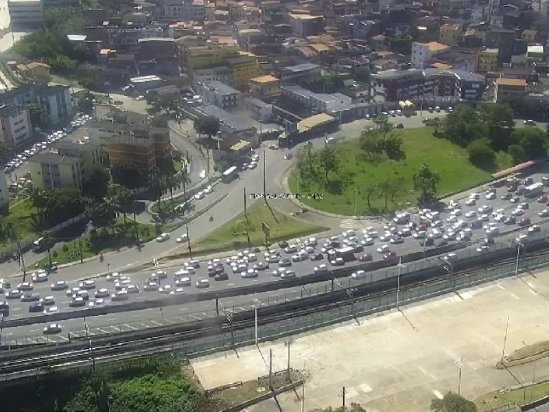 Imagem de Trânsito segue intenso devido à manifestação de ex-funcionários da CSN na rodoviária