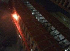 Imagem de Apartamento na Pituba pega fogo e prédio é evacuado