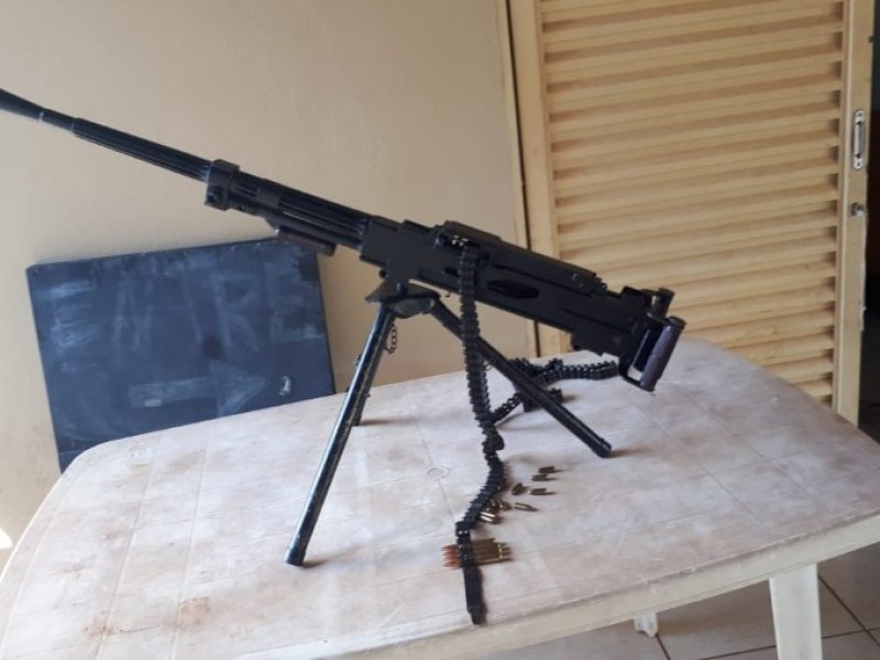 Imagem de Membro do PCC comprou fuzil com aval do Exército