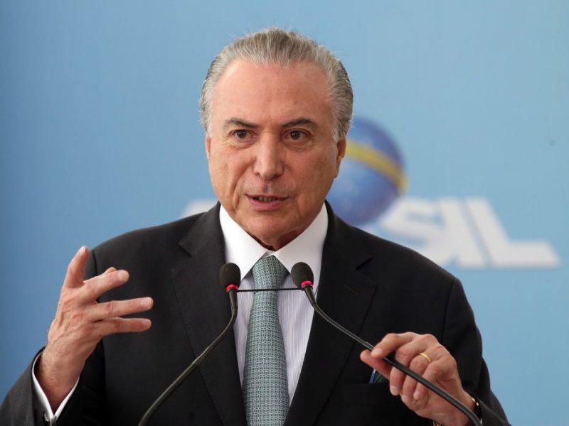Imagem de Temer diz que facada "ajudou" Bolsonaro: "Não saiu da imprensa"