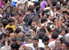 Imagem de Avalanche humana mata 27 pessoas em festival hindu na Índia