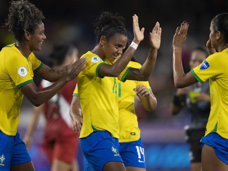 Imagem de Brasil encara Paraguai em semi decisiva da Copa América Feminina